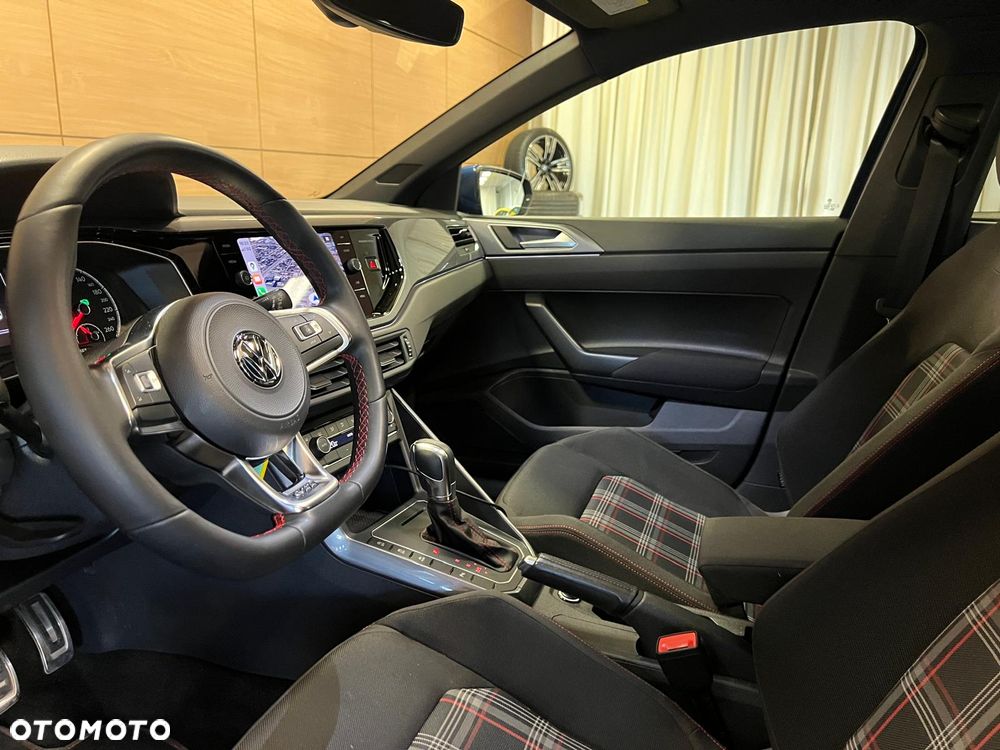 Volkswagen Polo - 10