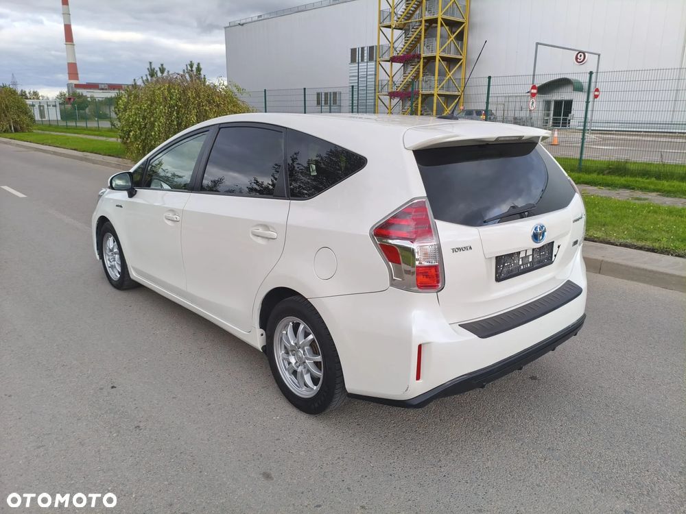 Toyota Prius+ (Hybrid) Comfort - 3