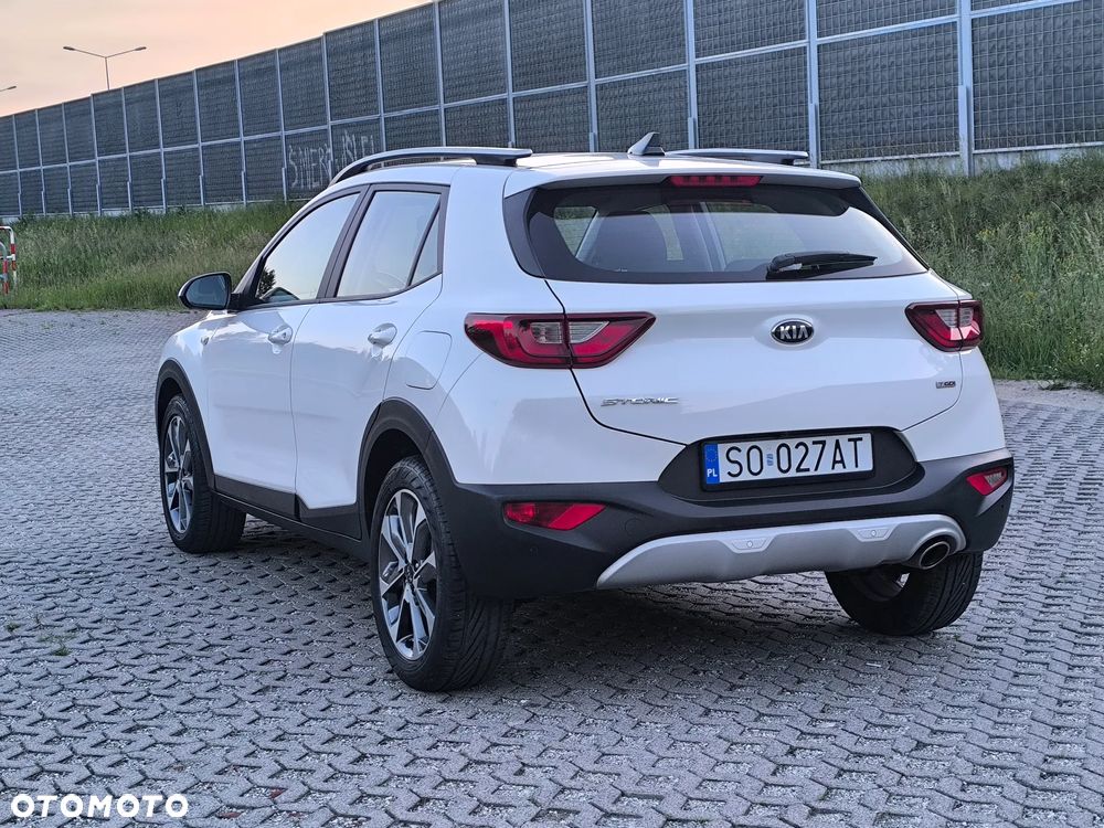 Kia Stonic - 8