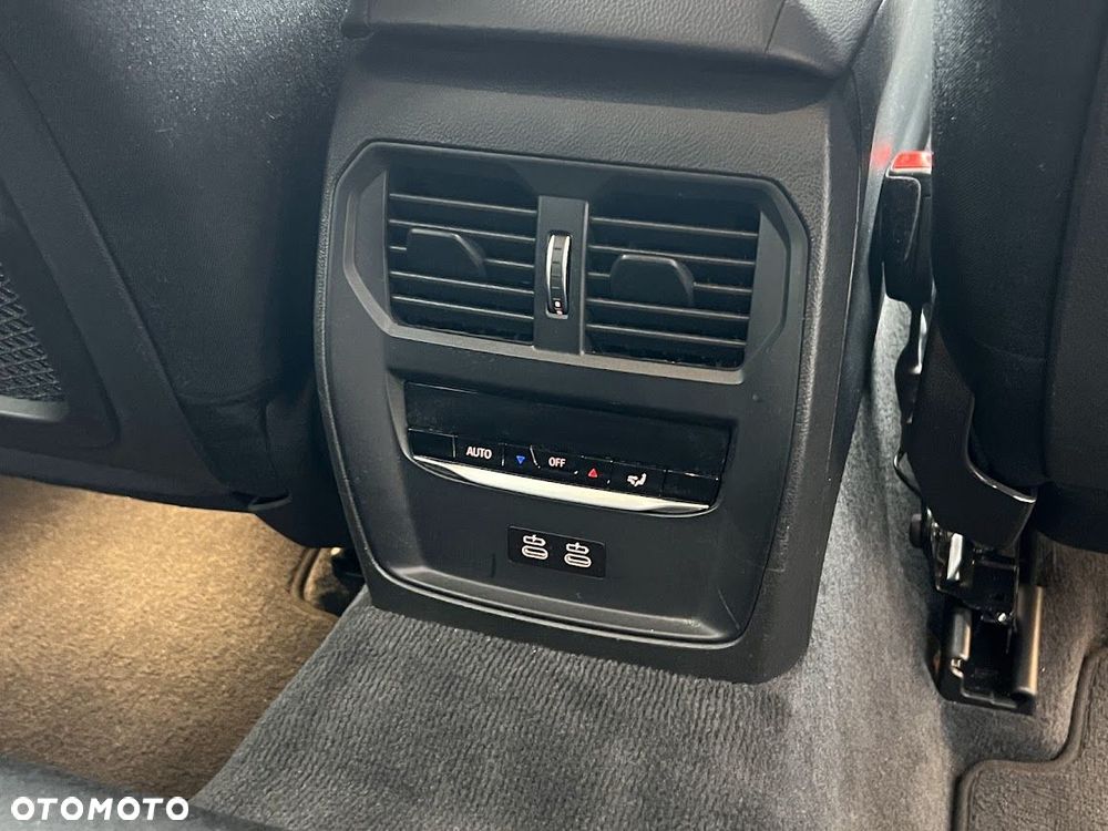 BMW Seria 3 - 16
