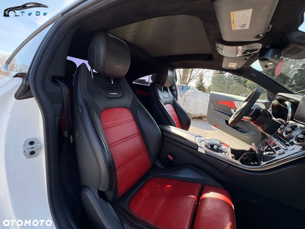 Mercedes-Benz Klasa C AMG 63 S AMG Speedshift 7G-MCT Edition 1 - 22