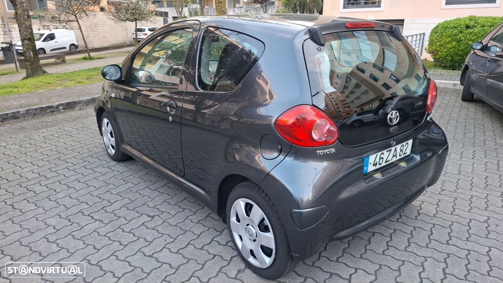 Toyota Aygo City - 6