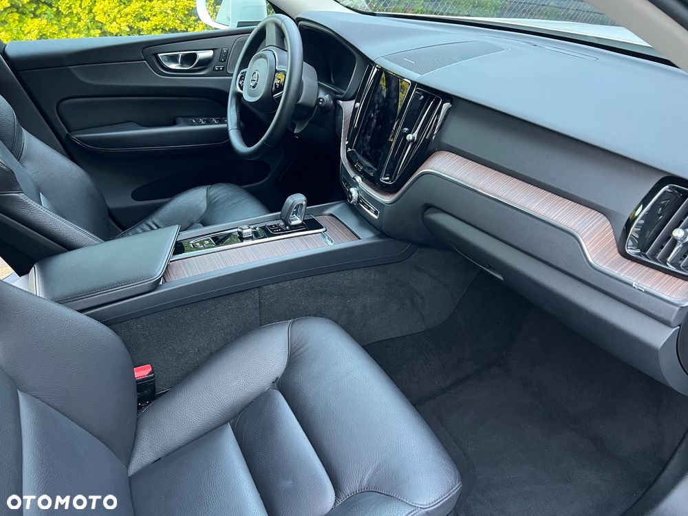 Volvo XC 60 B5 B Geartronic Momentum Pro - 12
