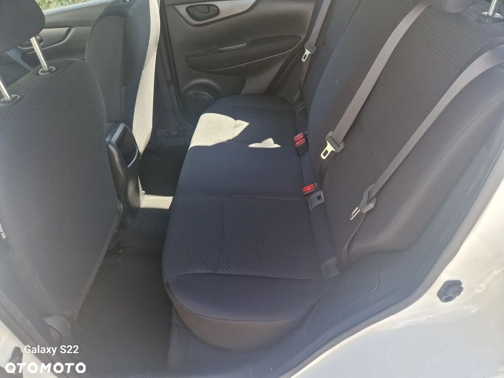 Nissan Qashqai - 12