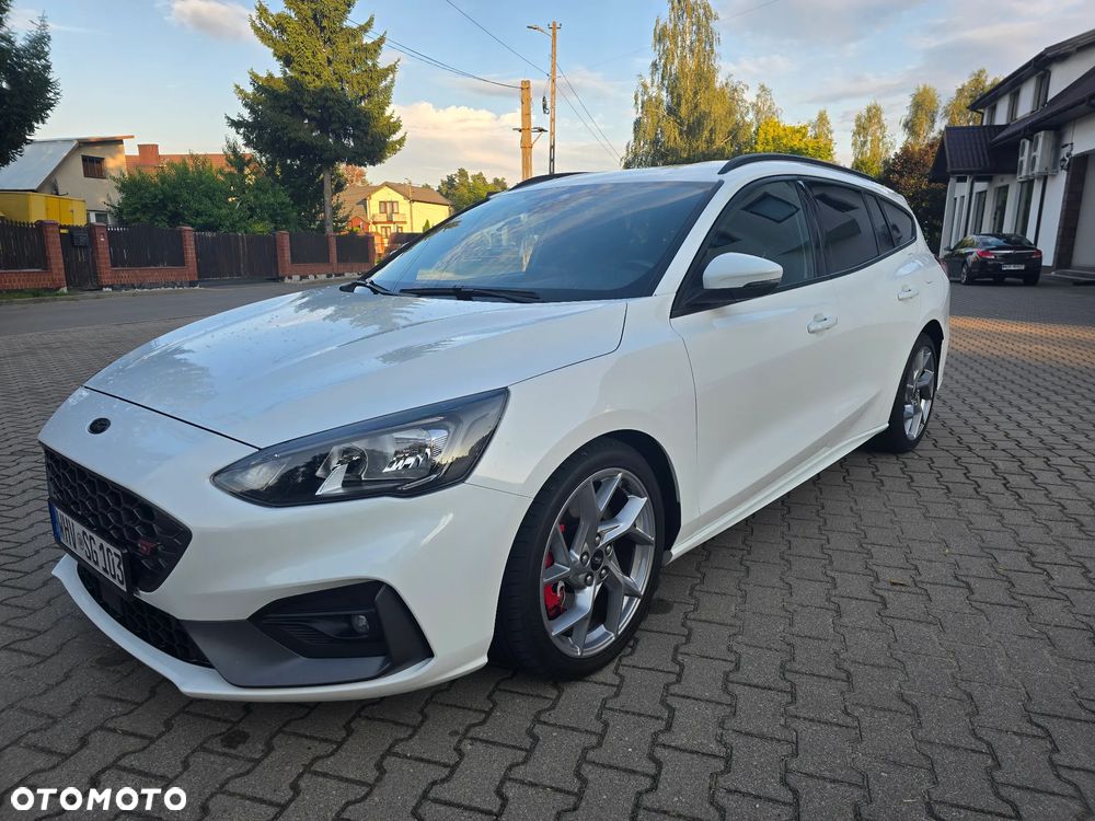 Ford Focus 2.0 EcoBlue ST - 3