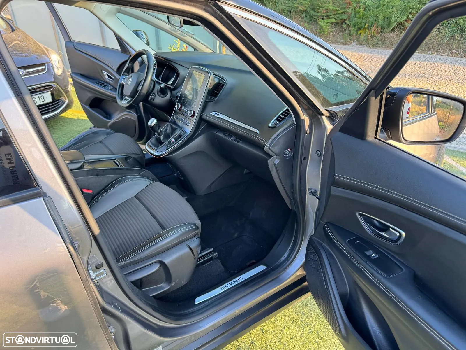 Renault Grand Scénic 1.5 dCi Intens Hybrid Assist SS - 9