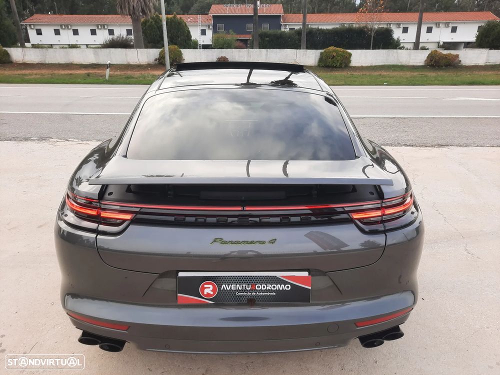 Porsche Panamera 4 E-Hybrid - 15