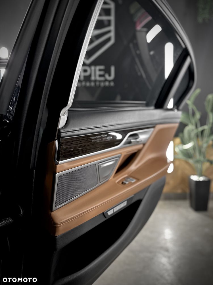 BMW Seria 7 - 14