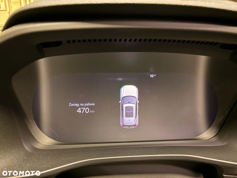 Volvo XC 40 B5 AWD Ultimate Dark - 19