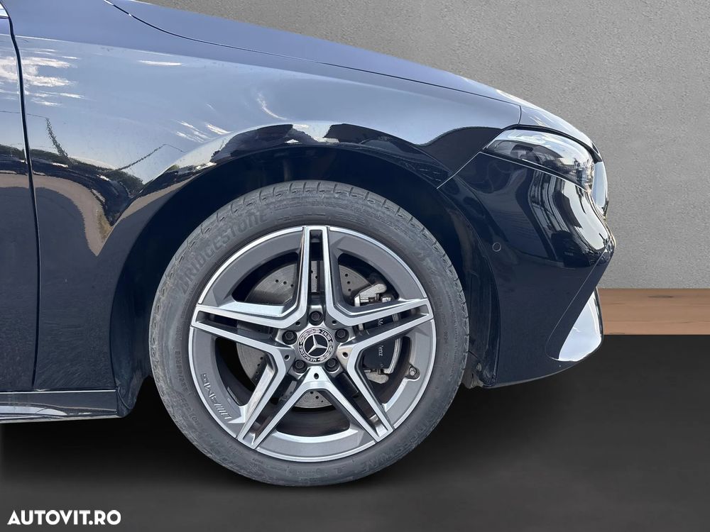 Mercedes-Benz A 250 e 8G-DCT AMG Line - 17