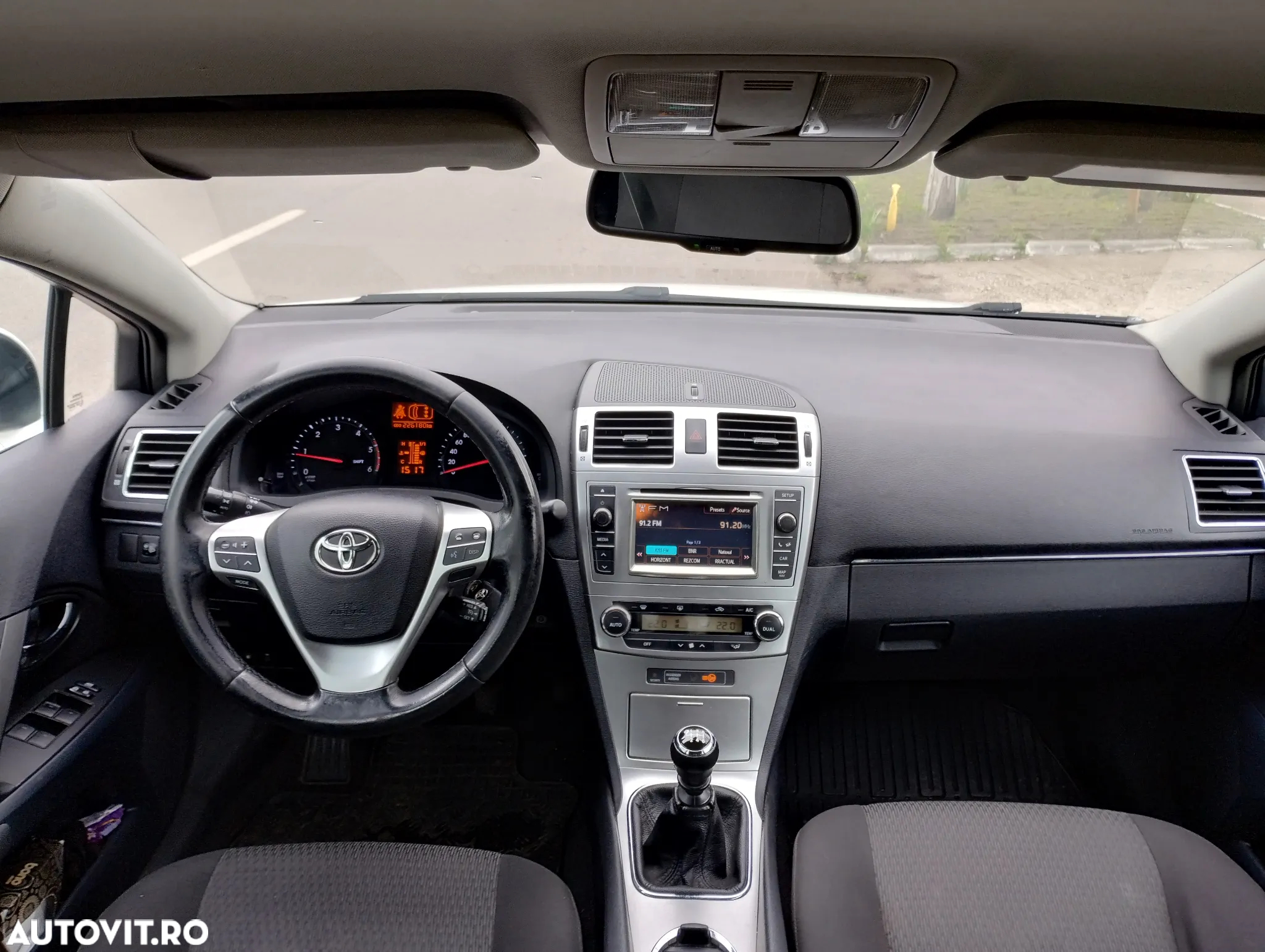 Toyota Avensis 2.0 D-4D Elegance - 10