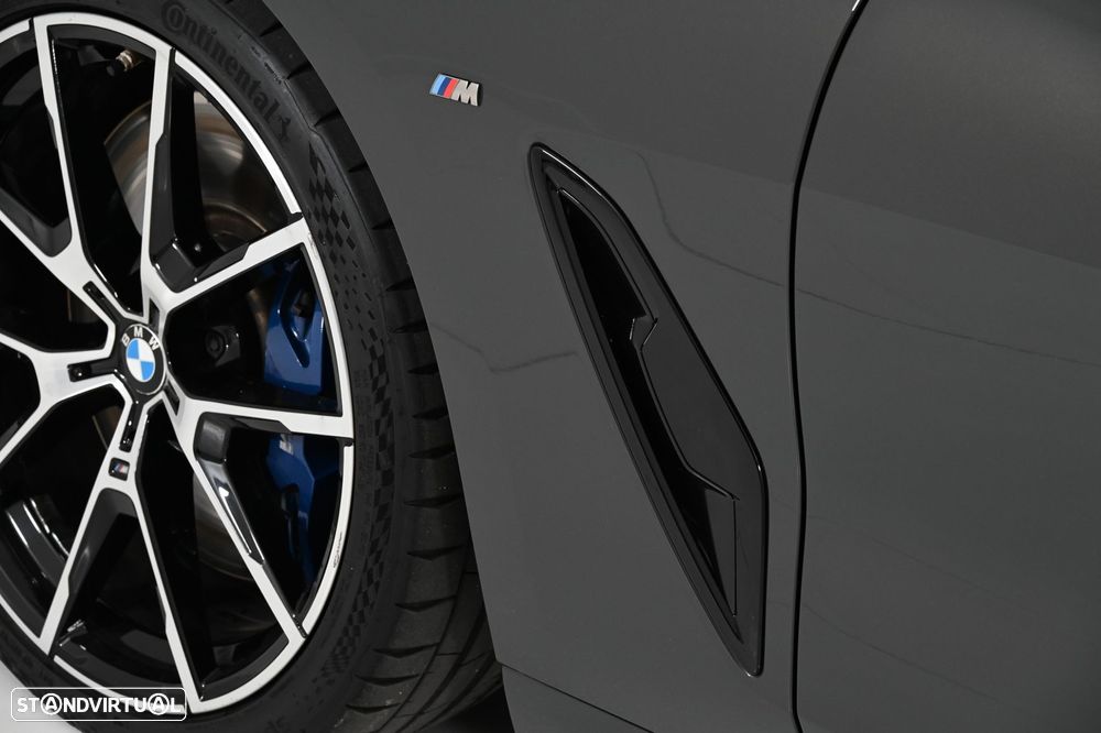 BMW M850i xDrive - 23