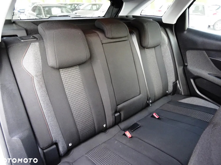 Peugeot 3008 1.5 BlueHDi Active S&S - 14