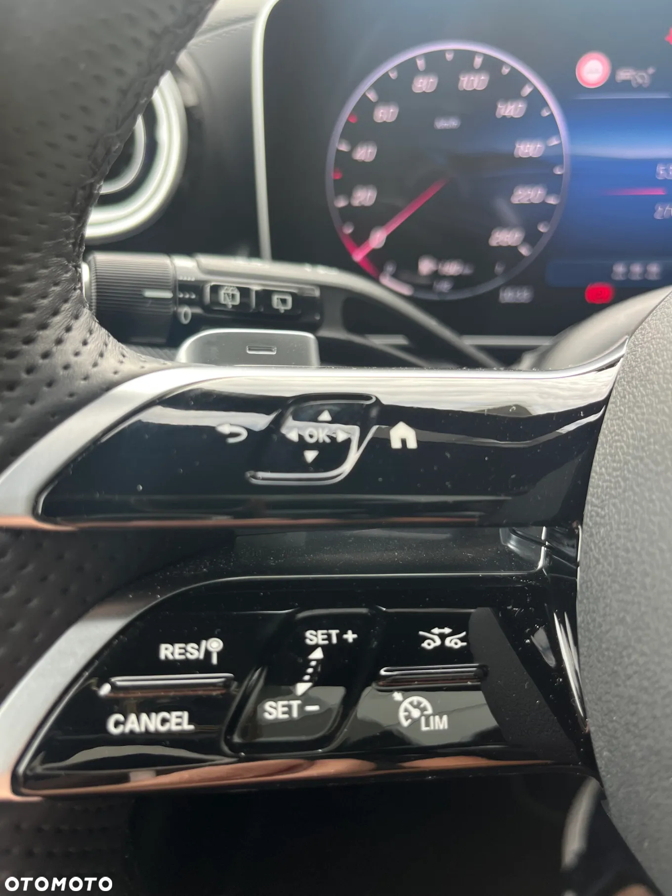 Mercedes-Benz GLC - 17