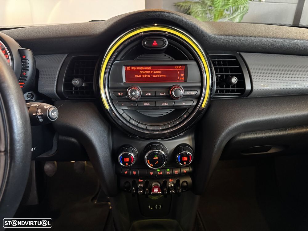 MINI 3 Portas - 13