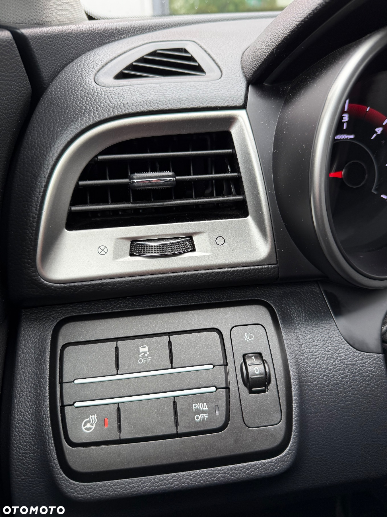SsangYong/KGM Tivoli 1.6 D Crystal Base - 9