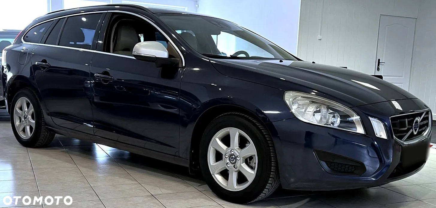 Volvo V60 D5 Summum - 8