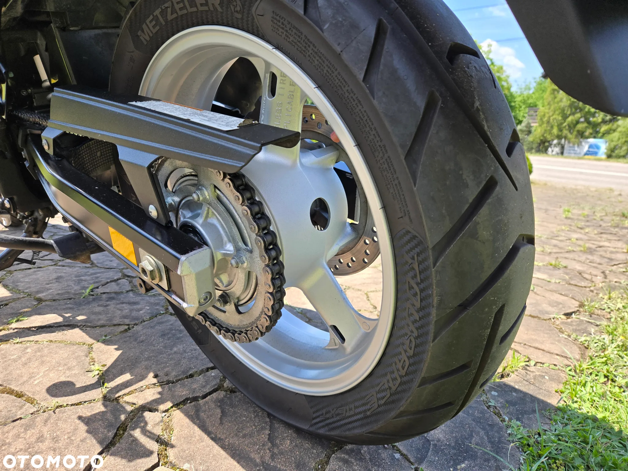 Suzuki V-STROM - 9