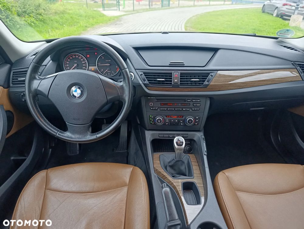 BMW X1 sDrive18d xLine - 20