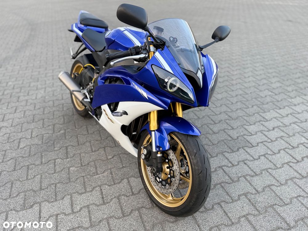Yamaha R6 - 3