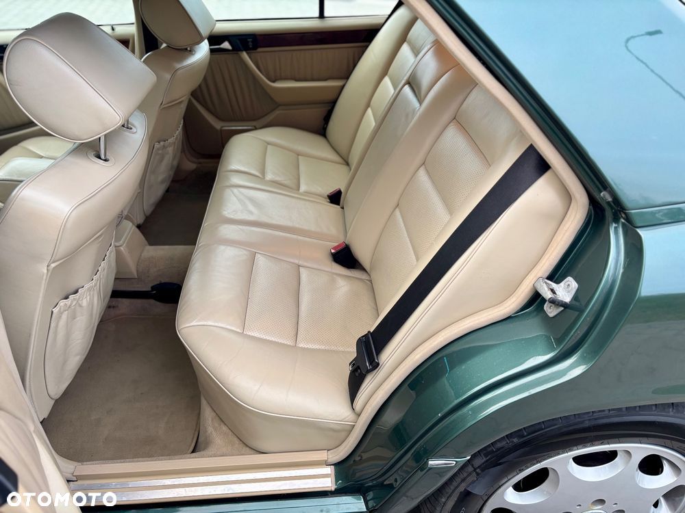 Mercedes-Benz W124 (1984-1993) - 14
