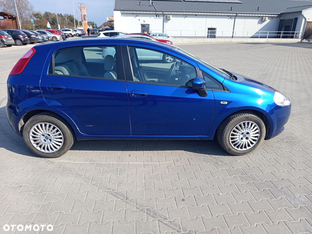 Fiat Grande Punto - 8