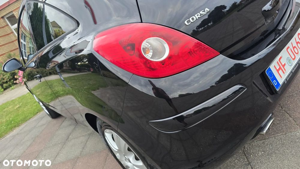 Opel Corsa 1.4 16V Satellite - 23