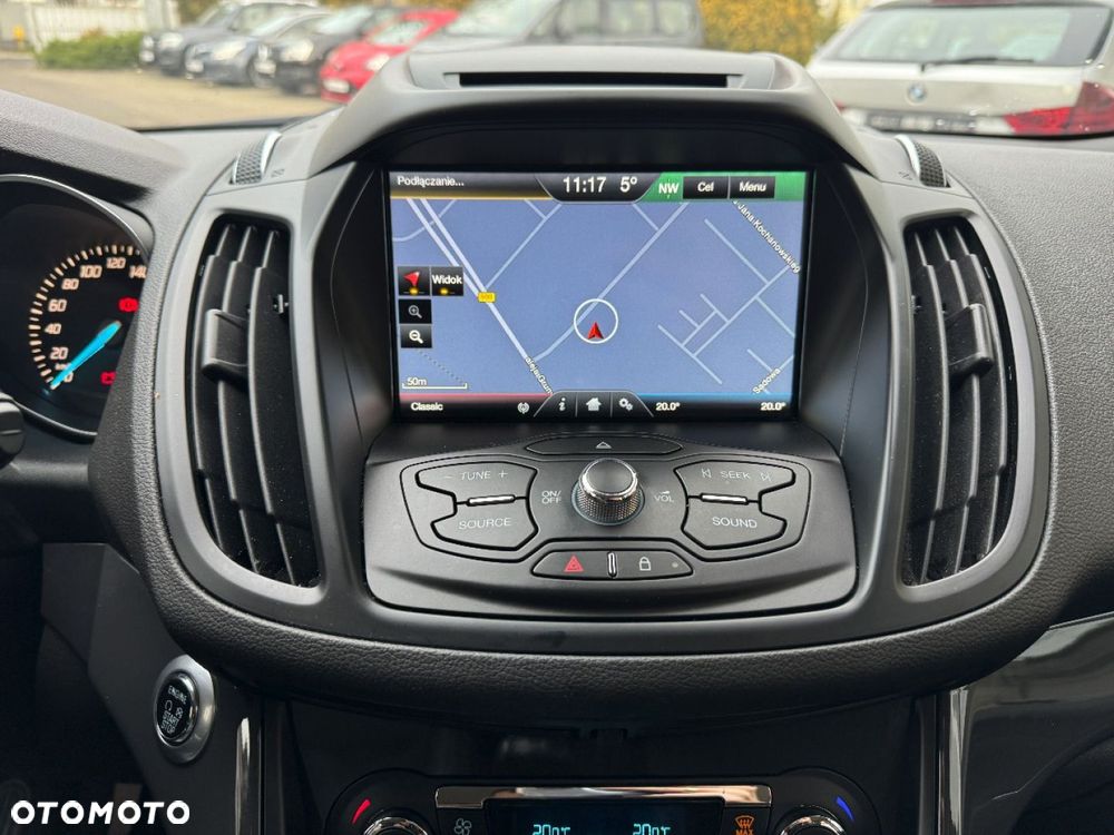 Ford Kuga 1.5 EcoBoost 2x4 Titanium - 28
