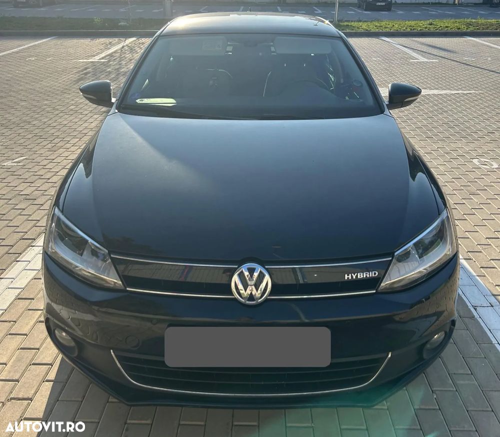 Volkswagen Jetta 1.4 Hybrid DSG Comfortline - 2