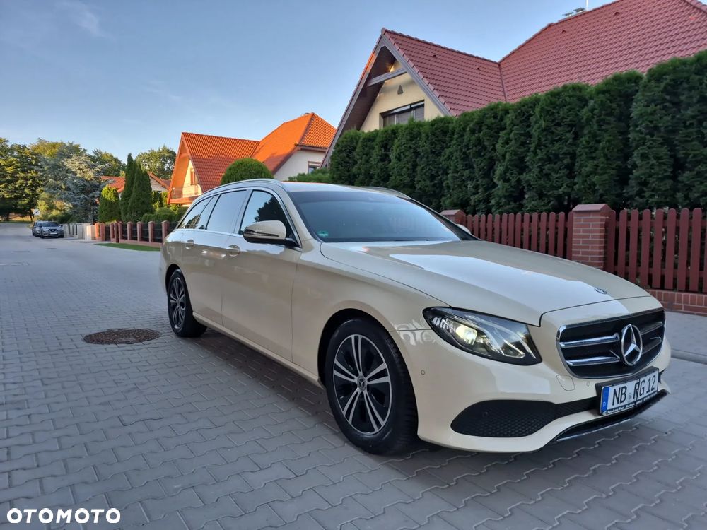 Mercedes-Benz Klasa E 220 d 9G-TRONIC - 2