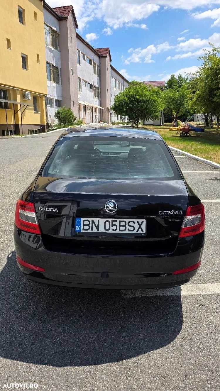 Skoda Octavia 2.0 TDI ELEGANCE - 3