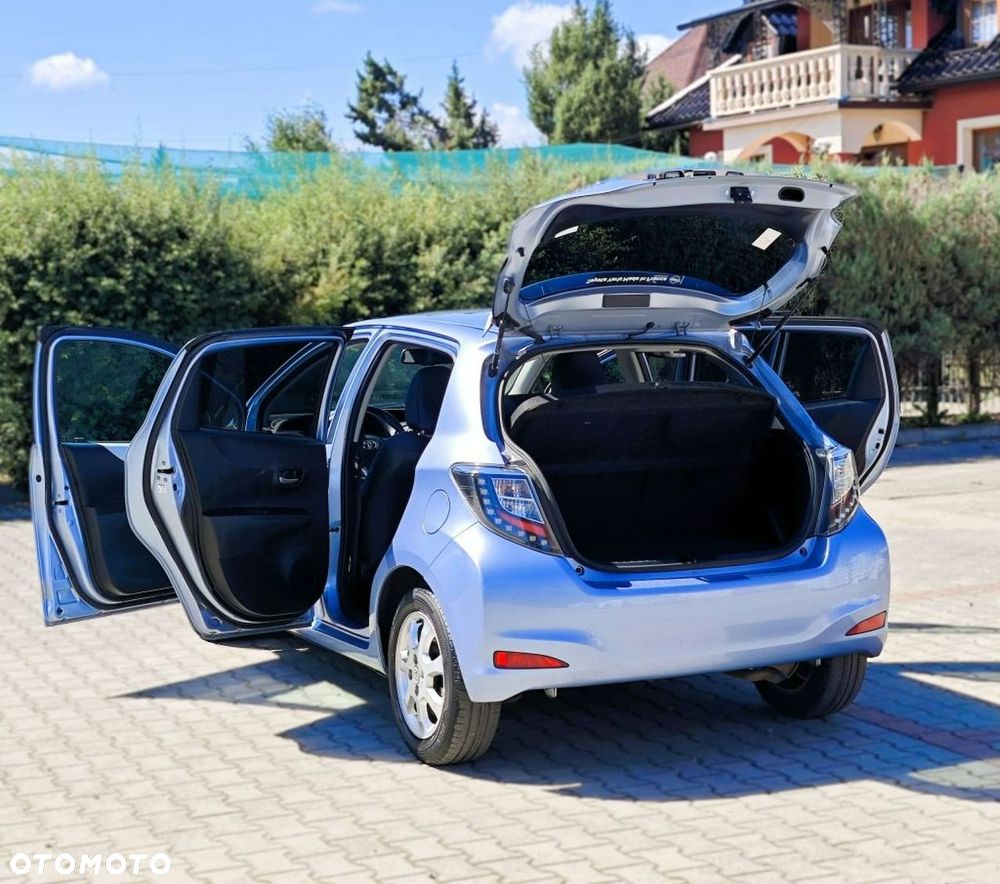Toyota Yaris - 11