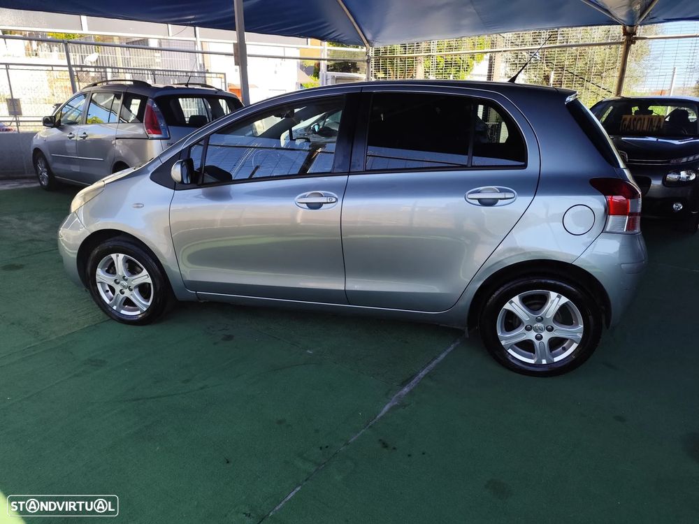 Toyota Yaris 1.0 VVT-i ACtive+AC - 9