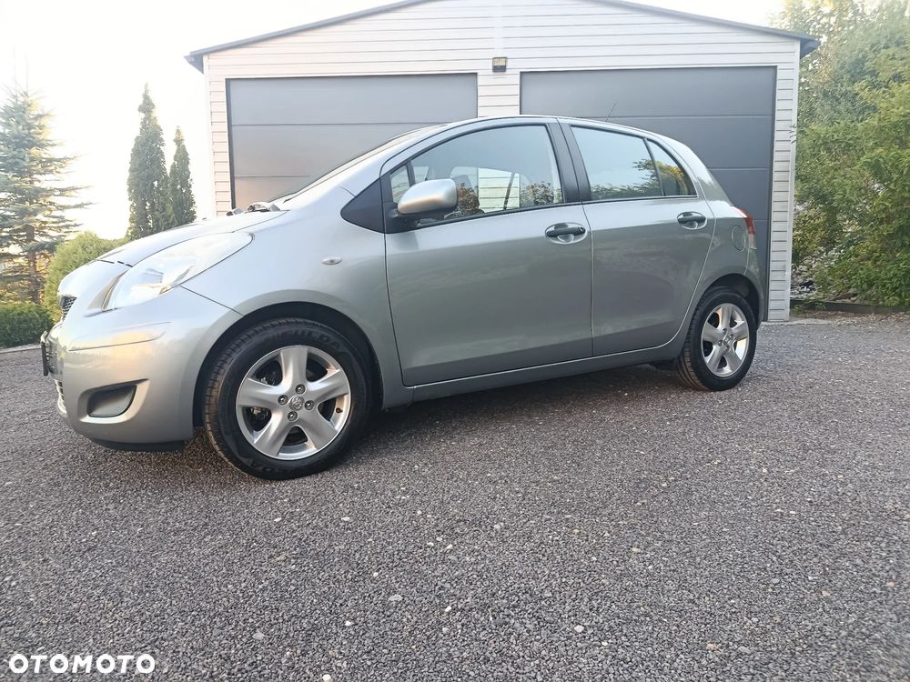Toyota Yaris - 5