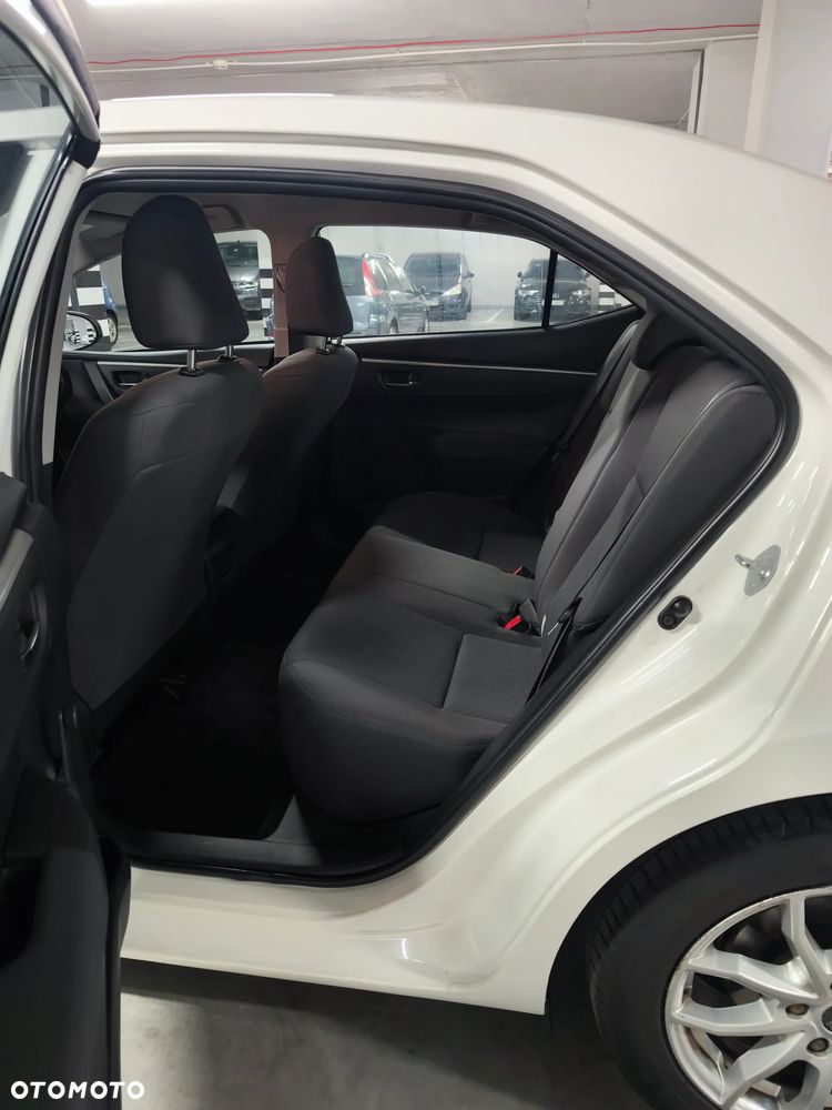 Toyota Corolla 1.6 Active - 13