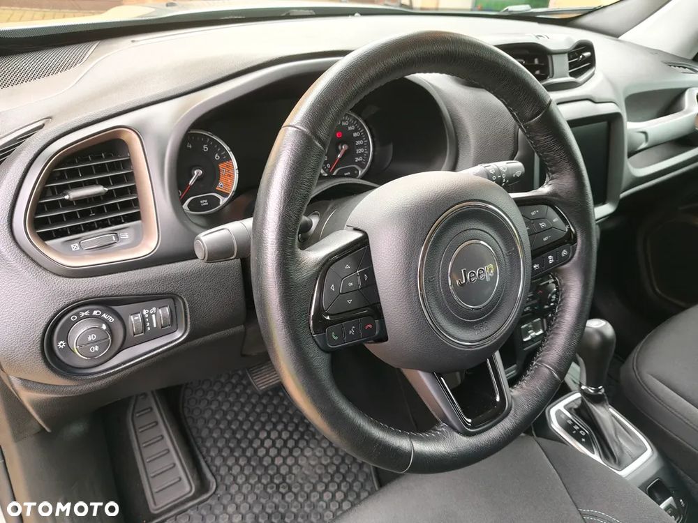 Jeep Renegade 1.5 T4 mHEV Upland FWD S&S DCT - 9
