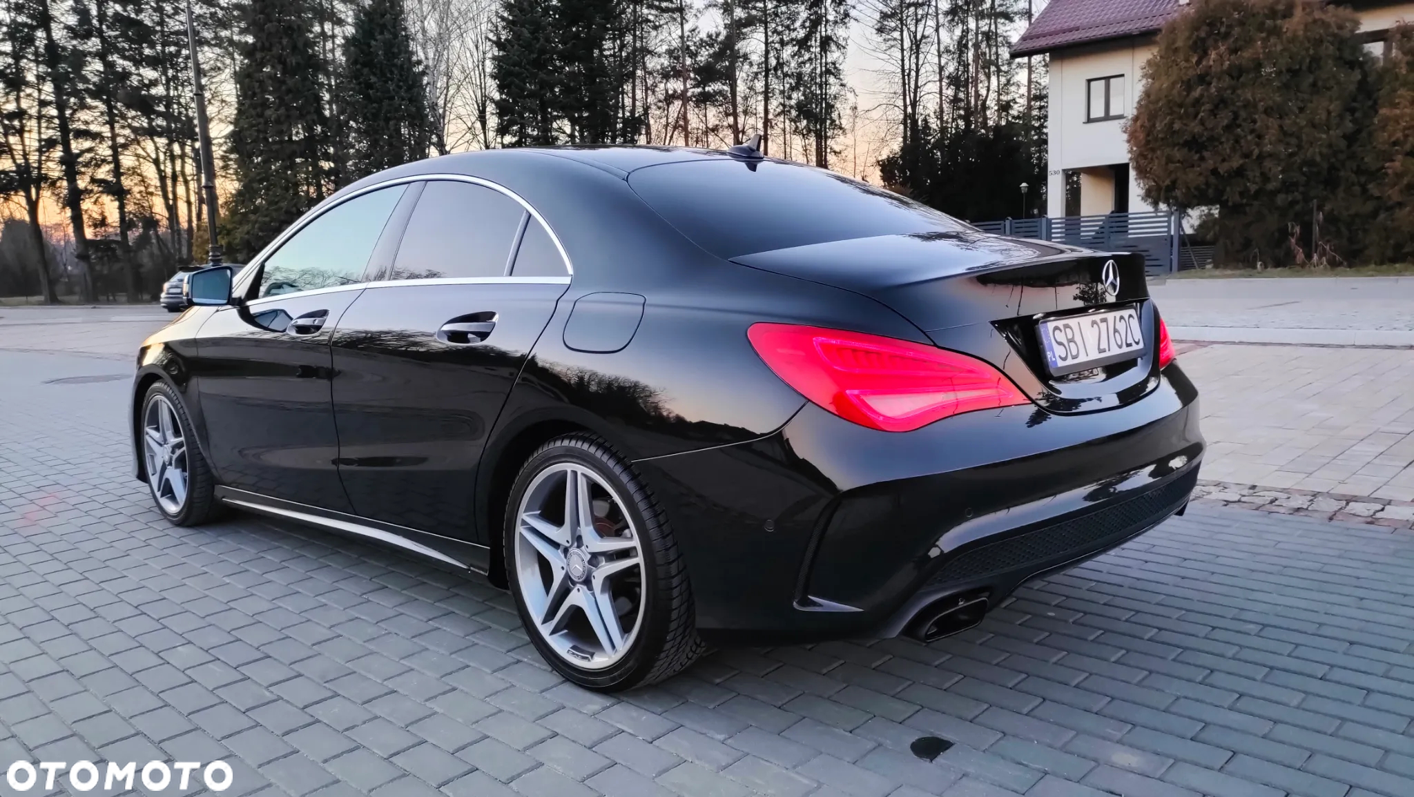 Mercedes-Benz CLA - 4