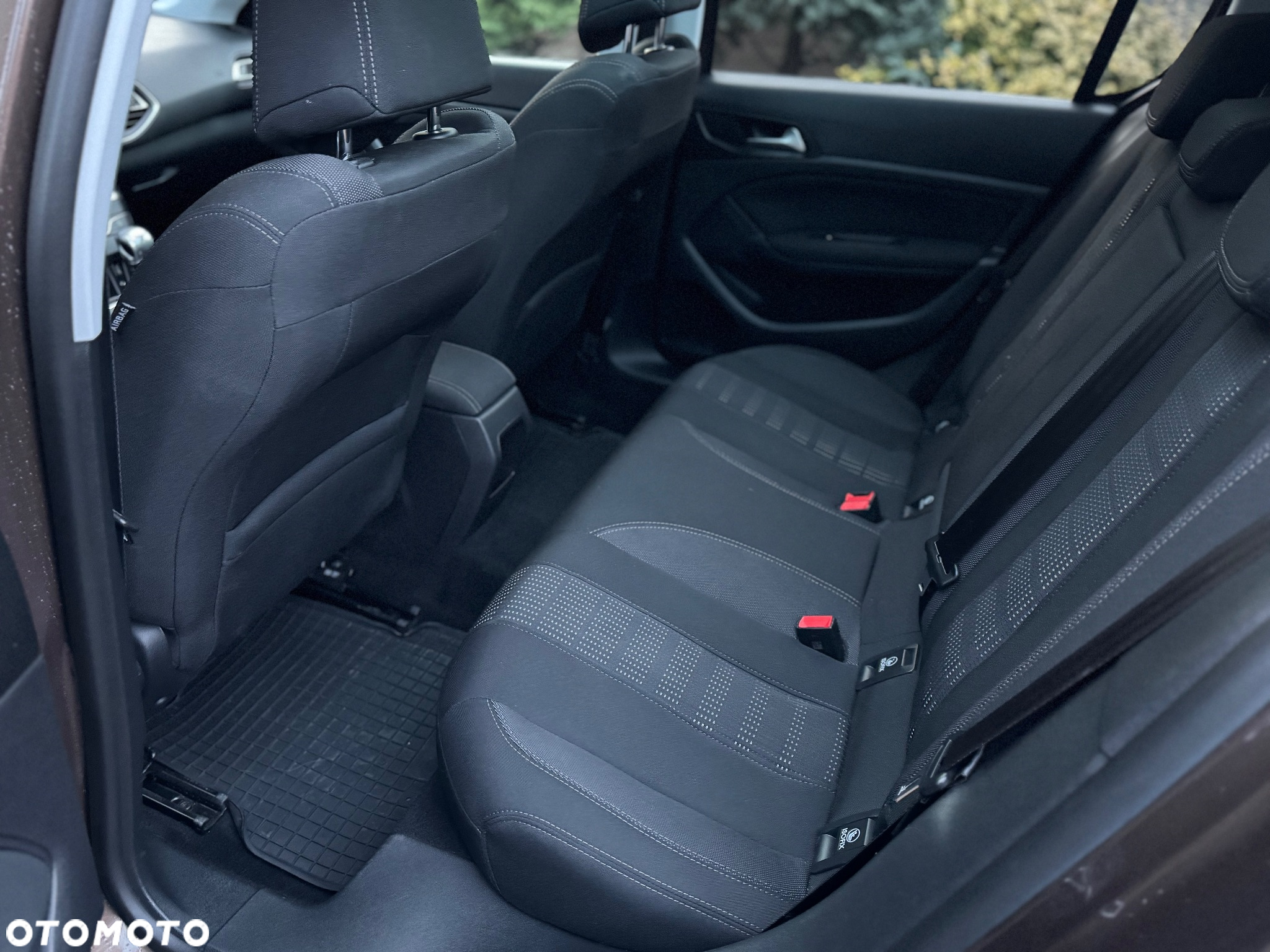 Peugeot 308 SW 1.6 BlueHDi Active S&S - 11