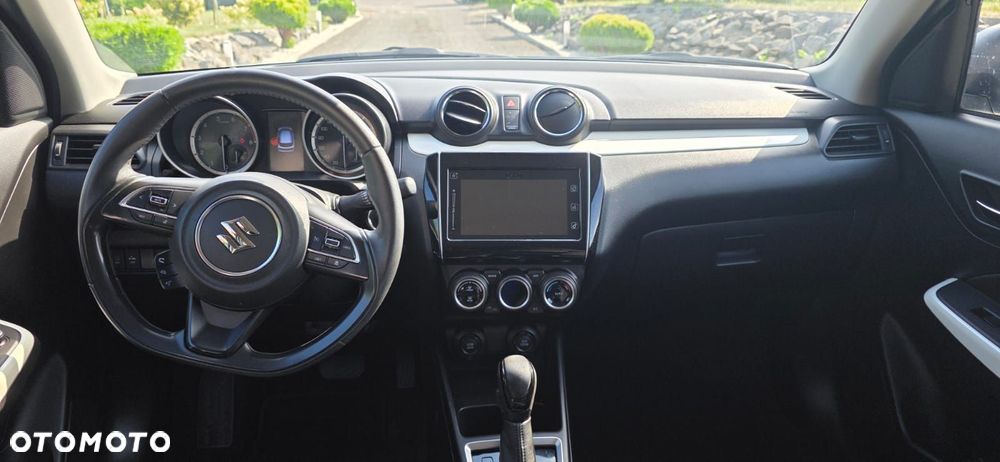 Suzuki Swift 1.2 Premium Plus CVT - 17