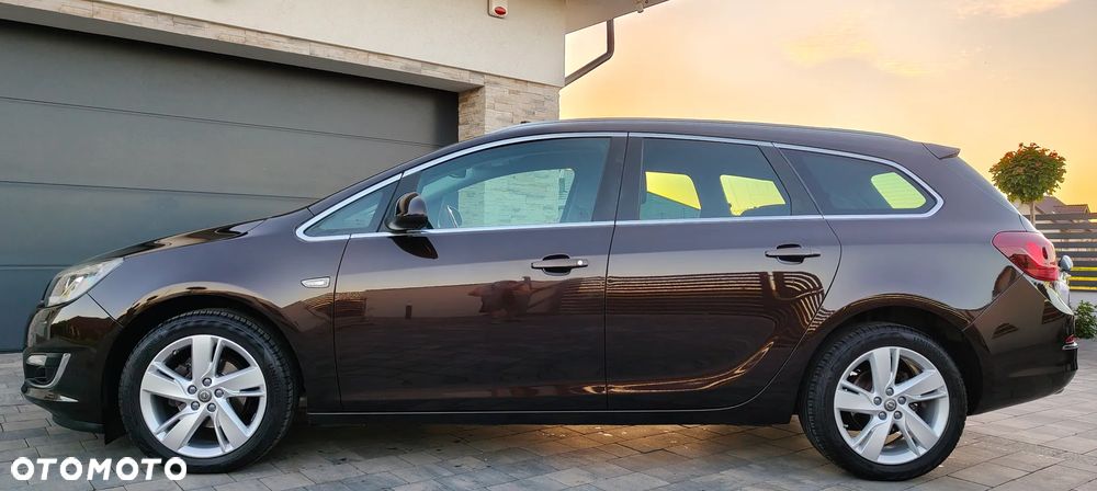 Opel Astra 1.4 Turbo Exklusiv - 5