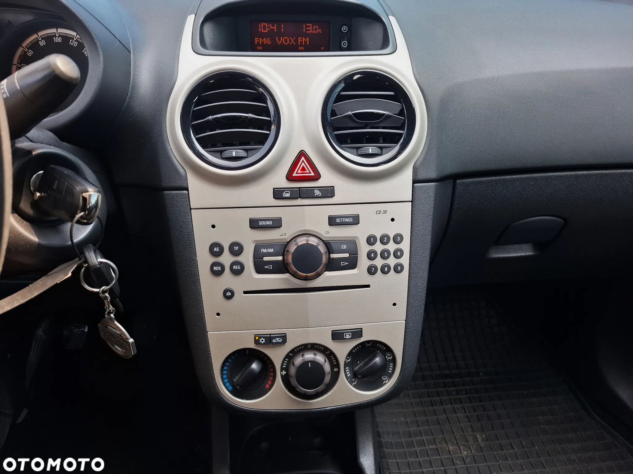 Opel Corsa 1.2 16V Essentia - 16