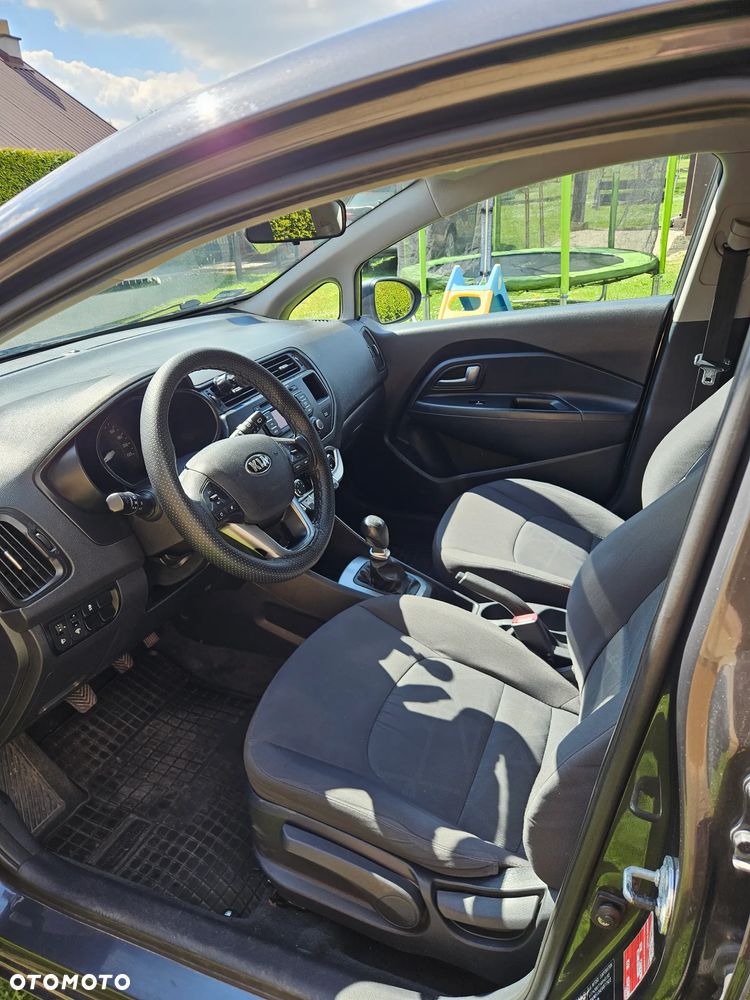 Kia Rio 1.4 M - 7