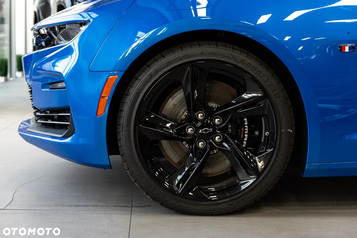 Chevrolet Camaro - 4