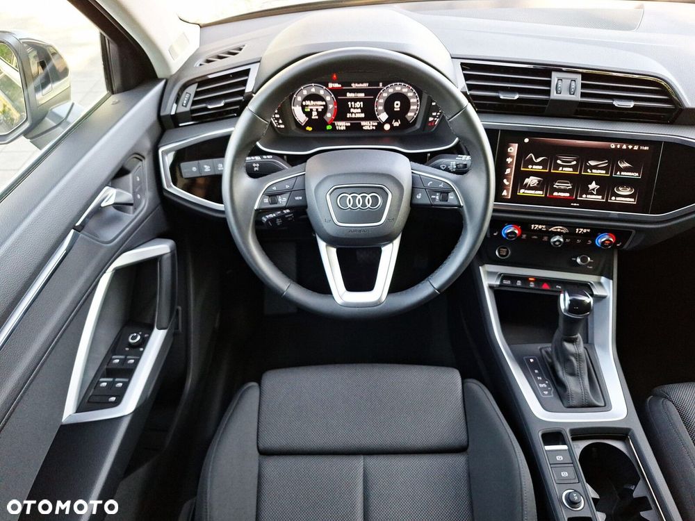 Audi Q3 Sportback - 14