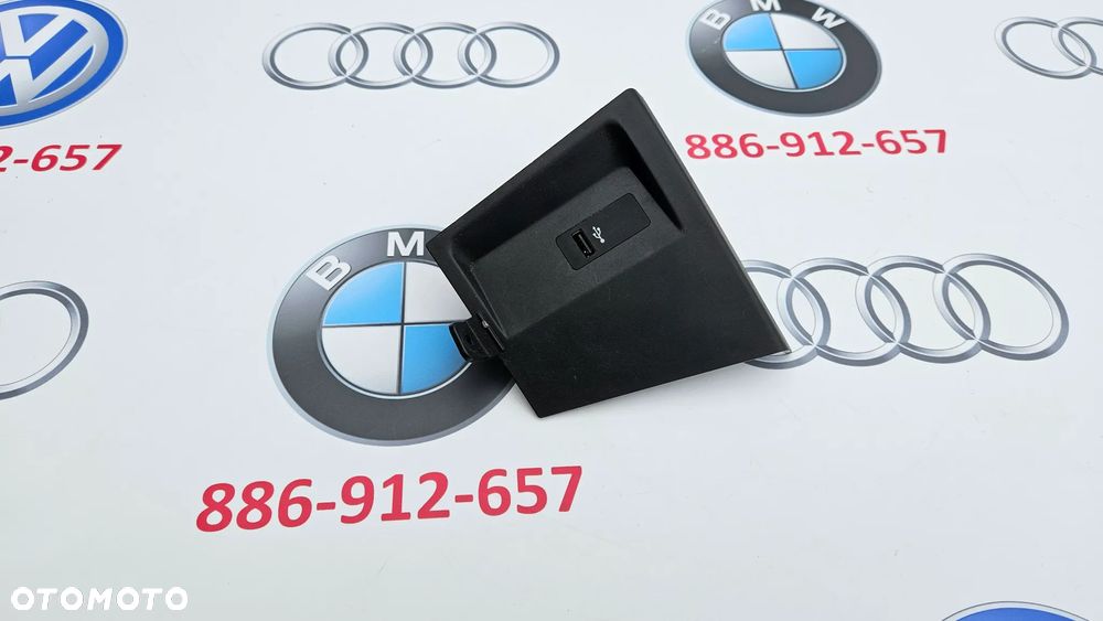 6820397 Podwójne Gniazdo USB BMW 1 F40 X1 F48 X2 F39 Mini Cooper F54 F60 X3 G01 X4 G02 7 G11 - 1