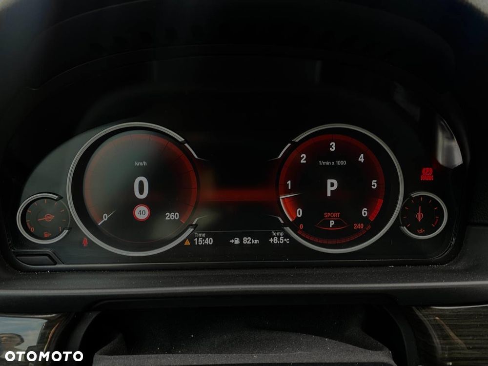 BMW Seria 5 530d xDrive Luxury Line - 12