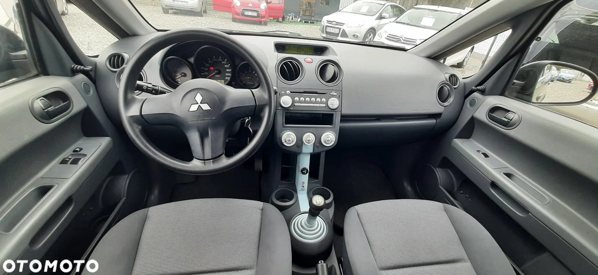 Mitsubishi Colt - 6