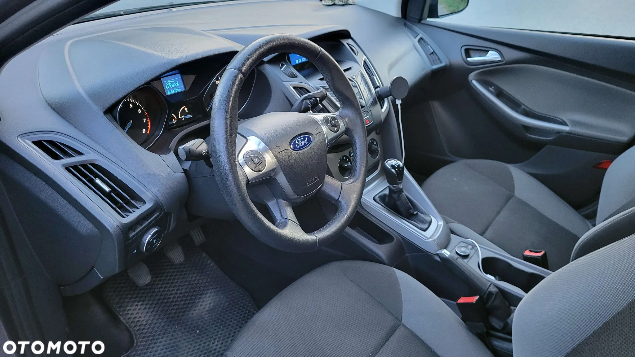 Ford Focus 1.6 Ambiente - 9