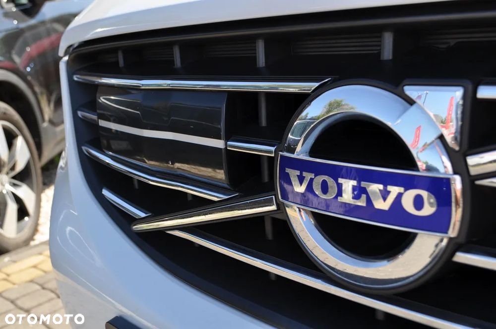 Volvo XC 60 D3 Drive-E Momentum - 35