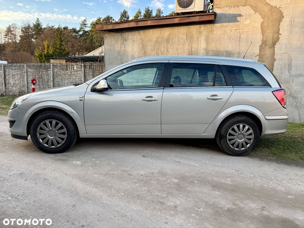 Opel Astra 1.6 111 EasyTronic - 2